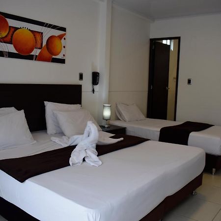 Hotel Golden Suite Pereira Exteriör bild