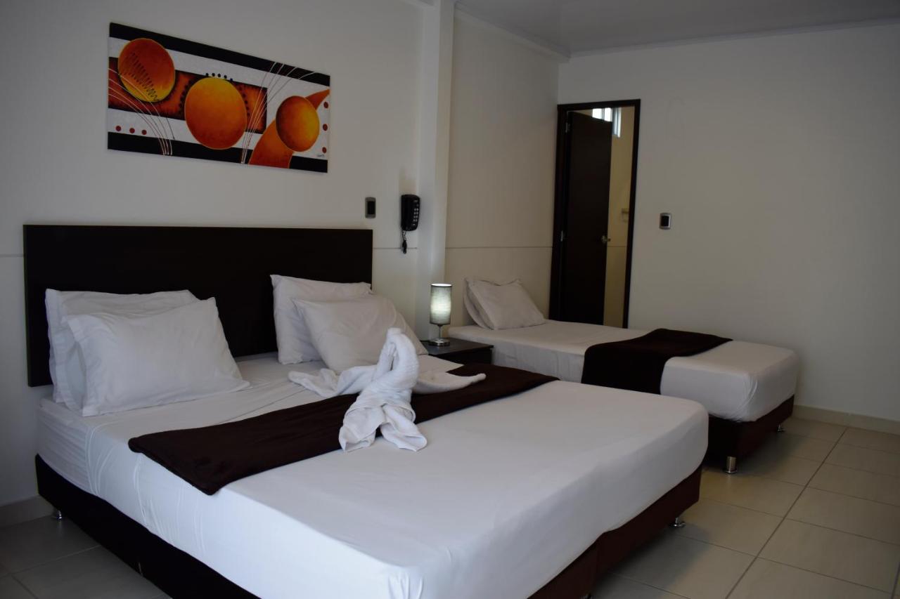 Hotel Golden Suite Pereira Exteriör bild