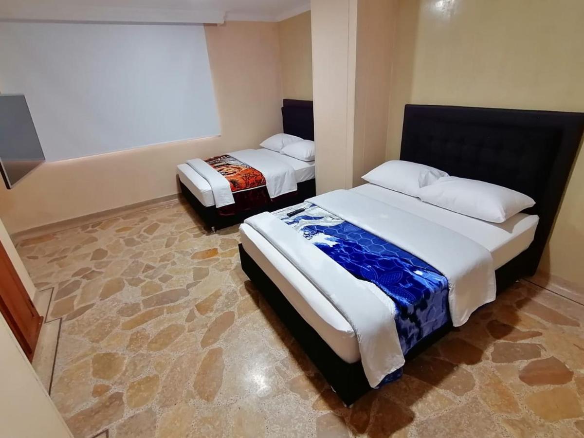 Hotel Golden Suite Pereira Exteriör bild