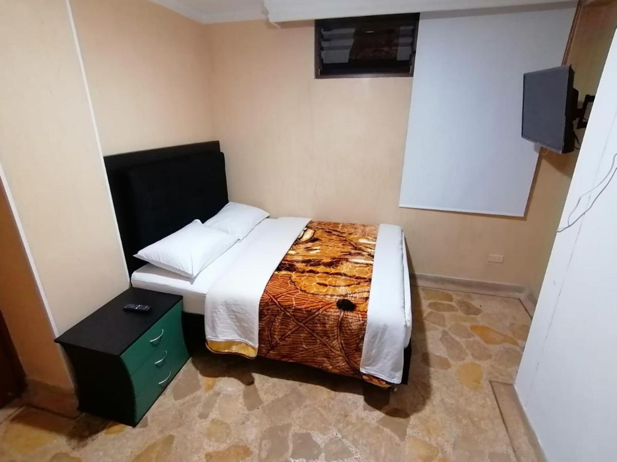 Hotel Golden Suite Pereira Exteriör bild