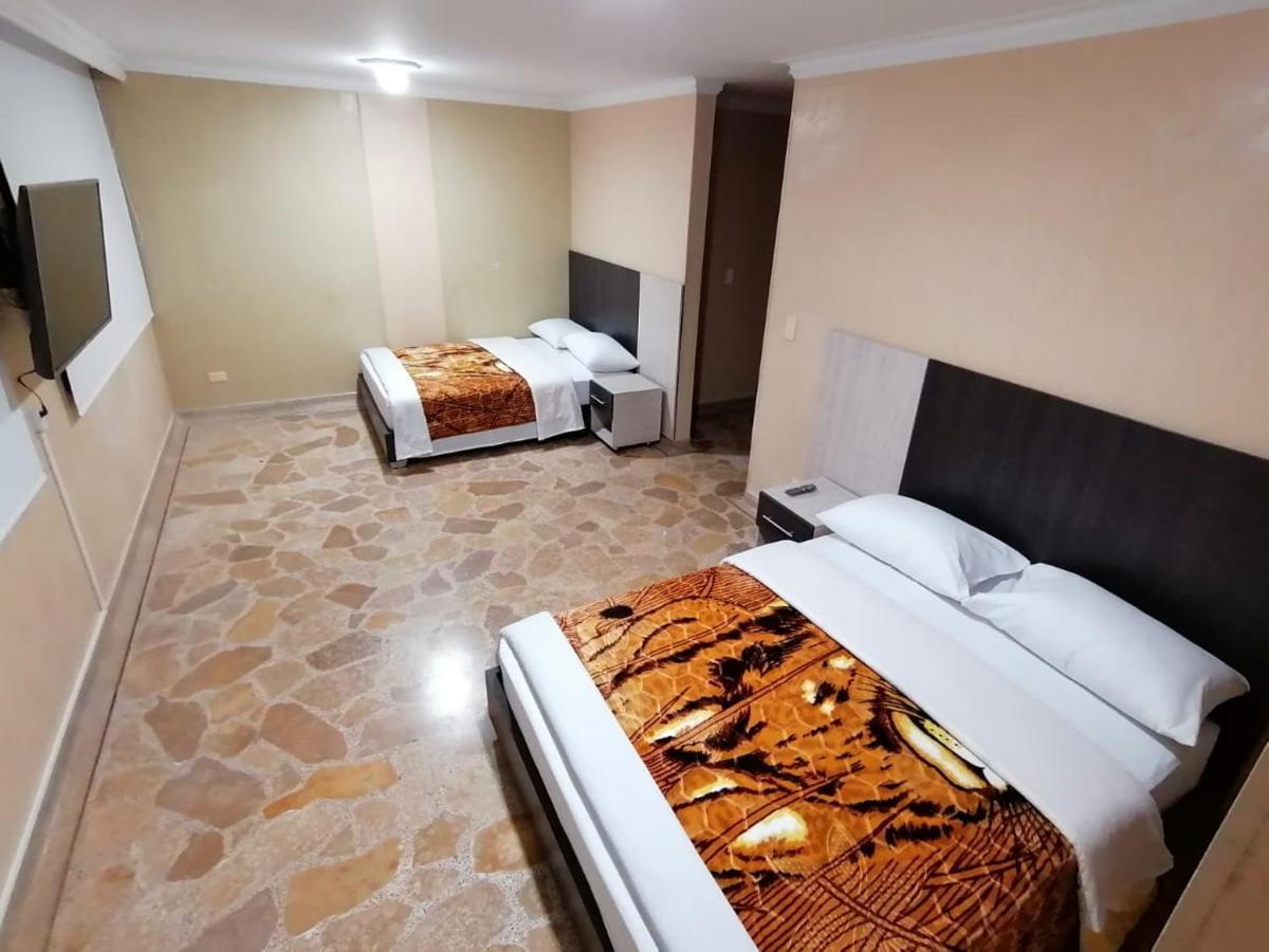 Hotel Golden Suite Pereira Exteriör bild