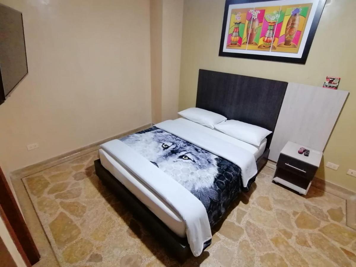 Hotel Golden Suite Pereira Exteriör bild