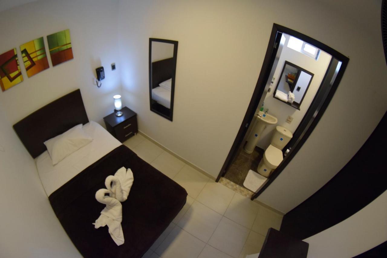Hotel Golden Suite Pereira Exteriör bild