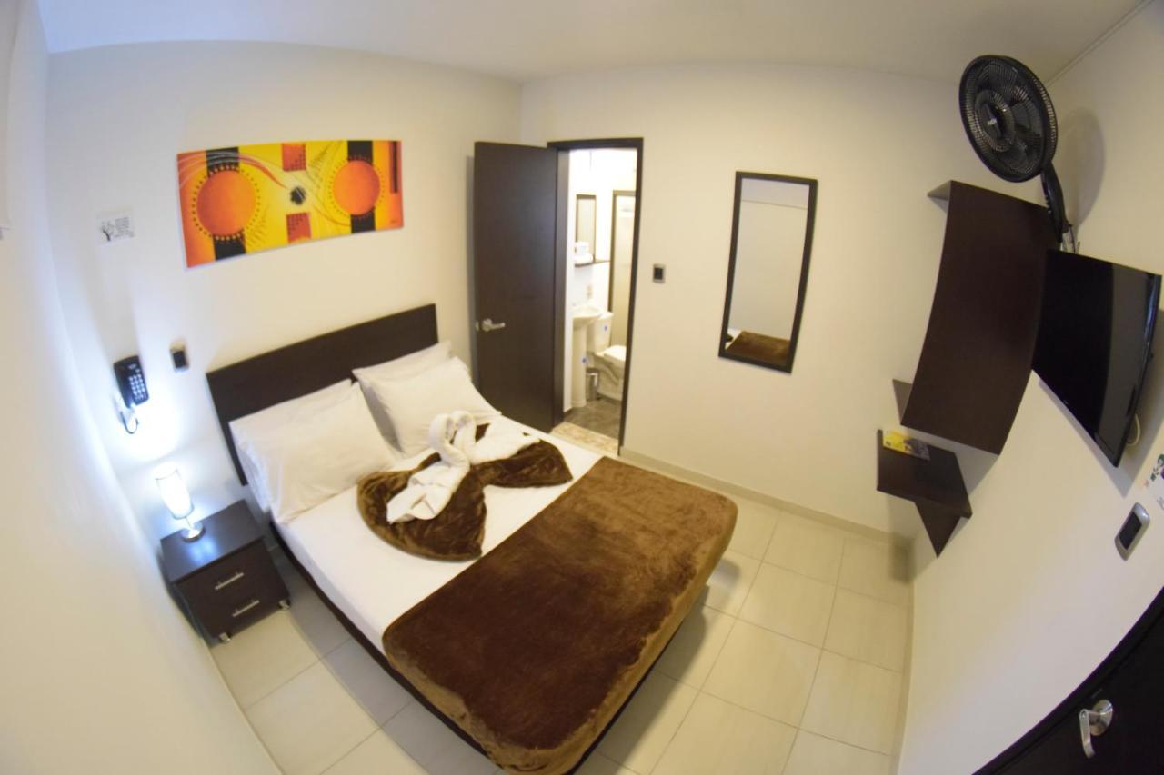 Hotel Golden Suite Pereira Exteriör bild